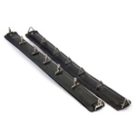 Spreader with triangles