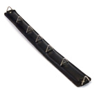 Spreader with triangles